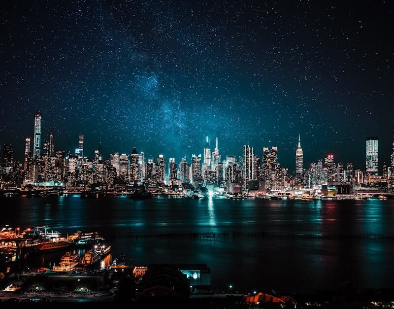City Architecture - A mesmerizing view of New York City's illuminate #3075993
